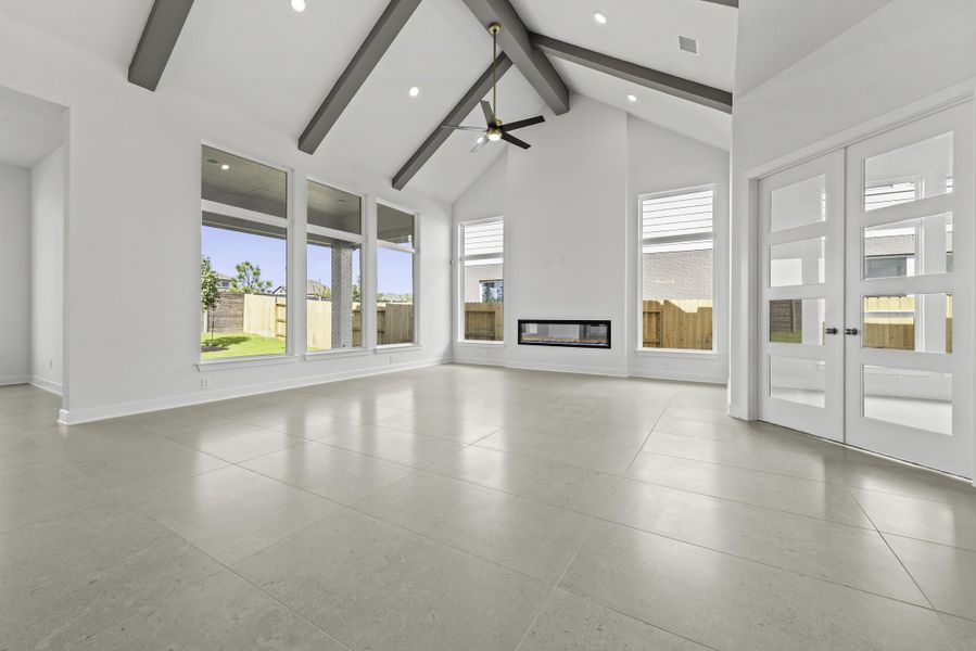 Representative unfurnished interior of a home built from the The Leona by Westin Homes in ARTAVIA® - 65' Art Collection, Conroe (Image 13).