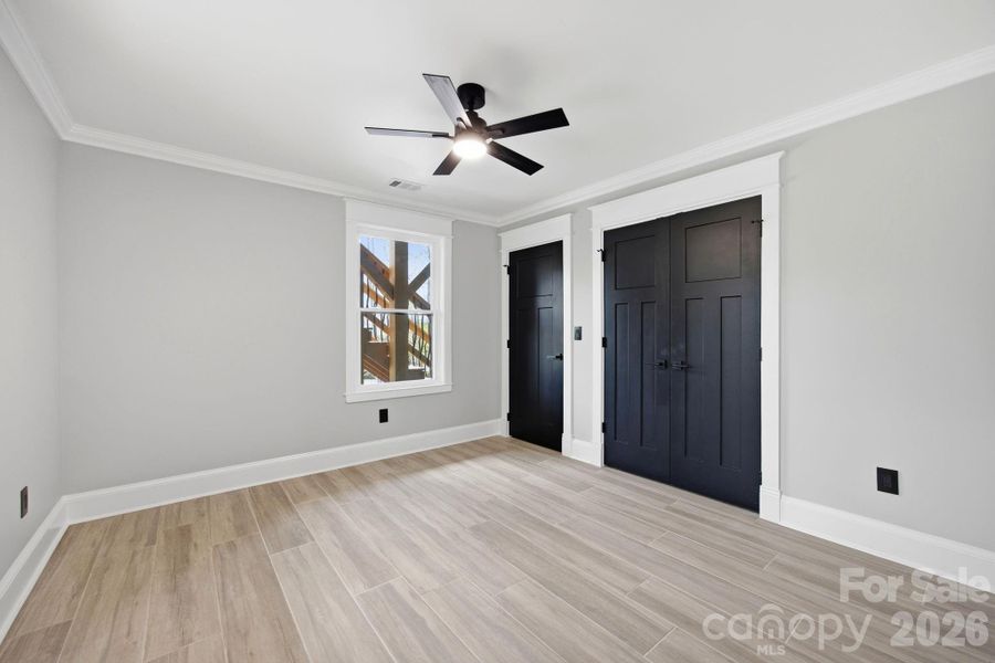 Spacious, unfurnished interior of a new home in , Hendersonville (Image 16).
