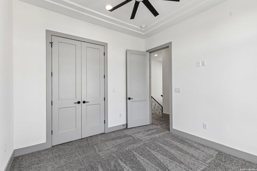 Spacious, unfurnished interior of a new home in , San Antonio (Image 36).