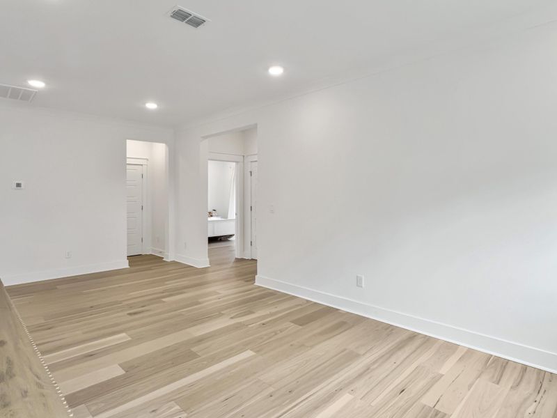 Spacious, unfurnished interior of a new home in Liberty Hill Farm, Mount Pleasant (Image 22).