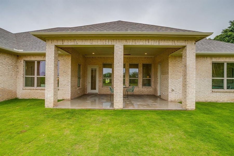 Exterior details and patio area of a home in , Burleson (Image 25).