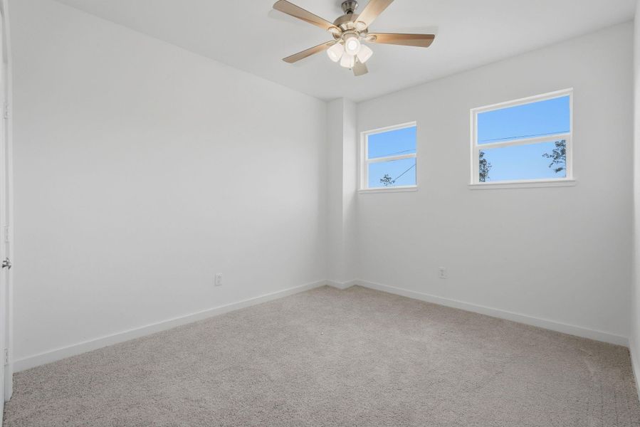 Spacious, unfurnished interior of a new home in , Conroe (Image 20).