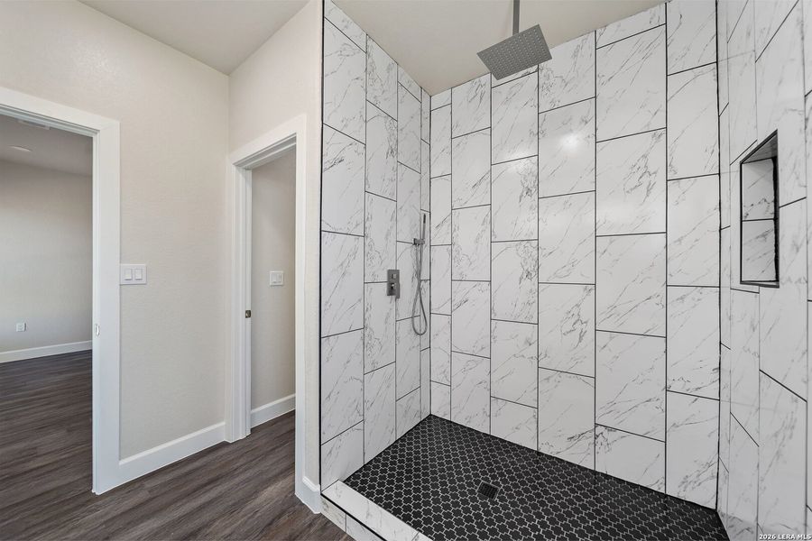 Image 33 of a home in .