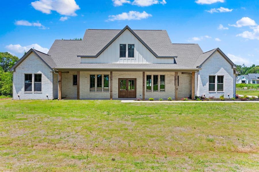 Exterior details and patio area of a home in , Tyler (Image 19).