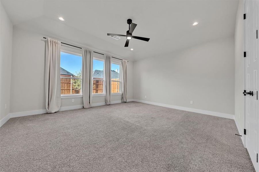 Spacious, unfurnished interior of a new home in LeTara, Haslet (Image 31). Spacious, unfurnished interior of a new home in LeTara, Haslet (Image 31).