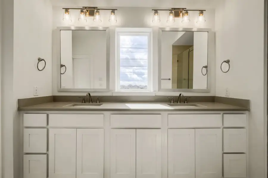 3156 Sir River - Primary Bathroom