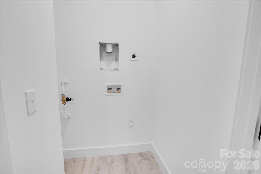 Spacious, unfurnished interior of a new home in , Lincolnton (Image 20).