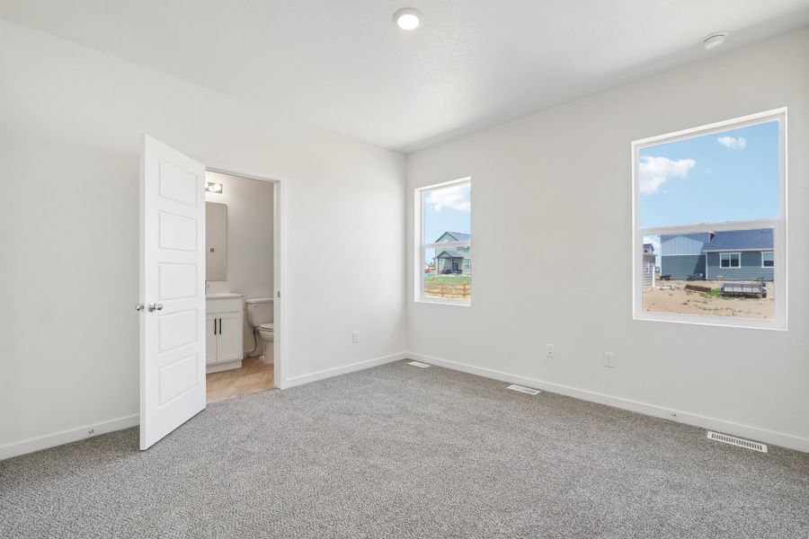 Spacious, unfurnished interior of a new home in Hudson Hills, Hudson (Image 33). Spacious, unfurnished interior of a new home in Hudson Hills, Hudson (Image 33).