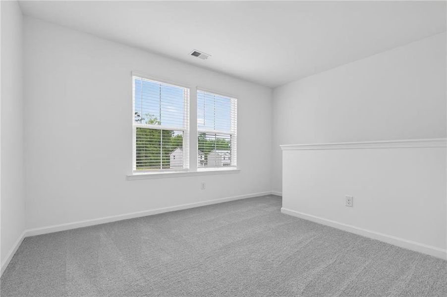 Spacious, unfurnished interior of a new home in Lexington Meadows, Athens (Image 29).