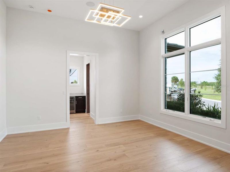 Spacious, unfurnished interior of a new home in , Orlando (Image 35).