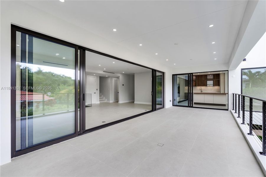 Exterior details and patio area of a home in , Key Biscayne (Image 39).