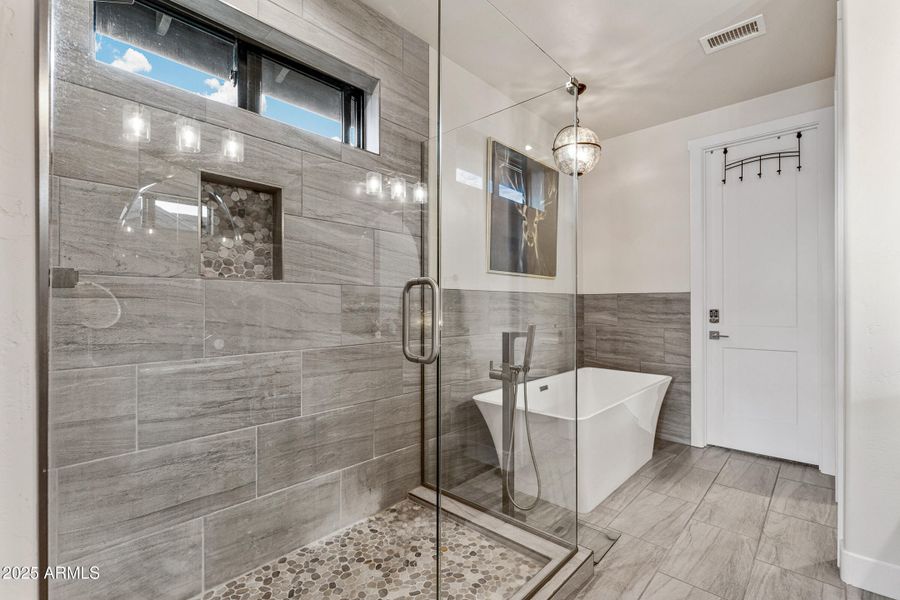 1810 E Magnolia Dr-30