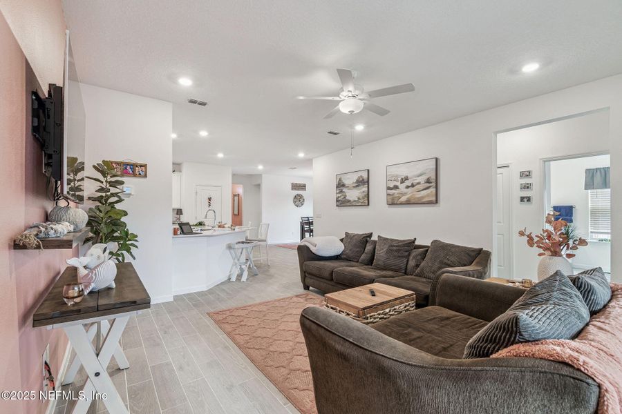 Furnished interior view inside a new home in Amelia Walk, Fernandina Beach (Image 14).