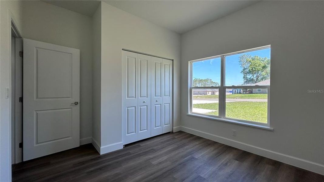 Spacious, unfurnished interior of a new home in , Ocala (Image 18).