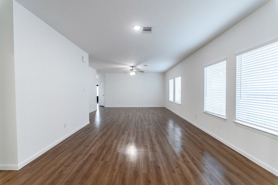 Spacious, unfurnished interior of a new home in Windrose Green, Angleton (Image 21).