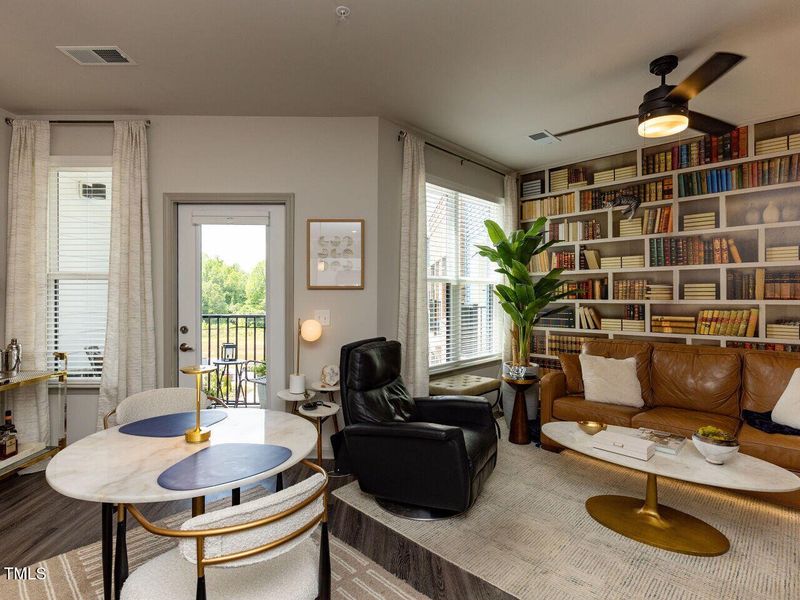 008-1280x960-dining-family-room 008-1280x960-dining-family-room