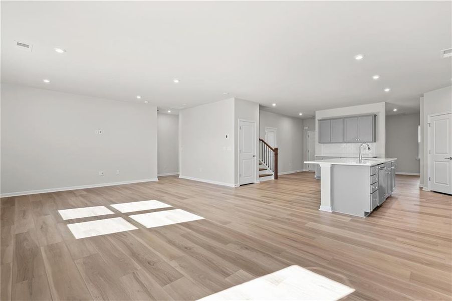 Spacious, unfurnished interior of a new home in Anderson Point, McDonough (Image 16).