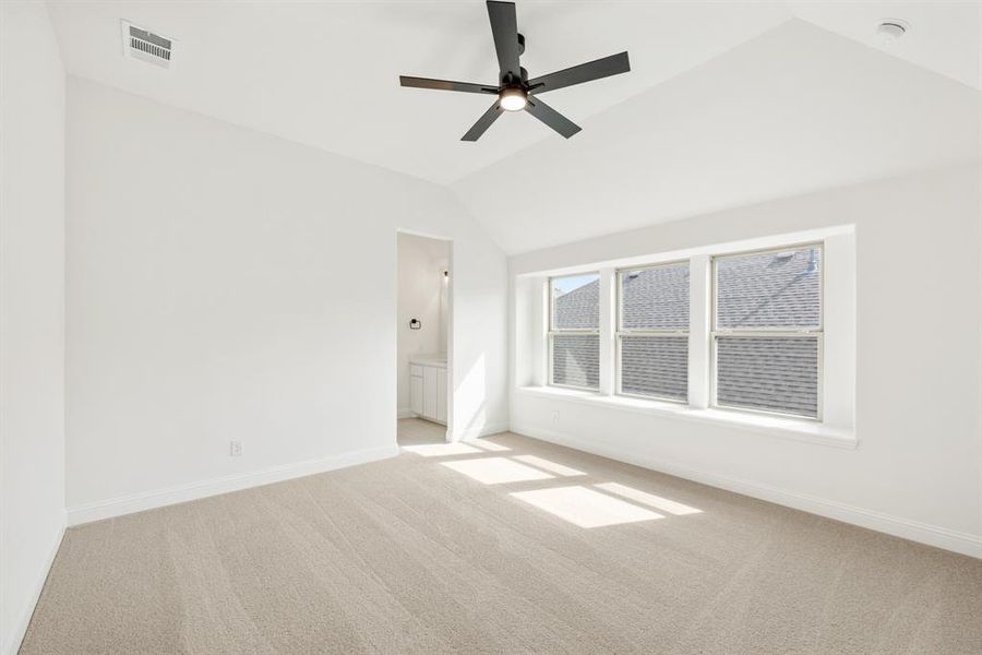 Spacious, unfurnished interior of a new home in Painted Tree Woodland District 50, McKinney (Image 19).