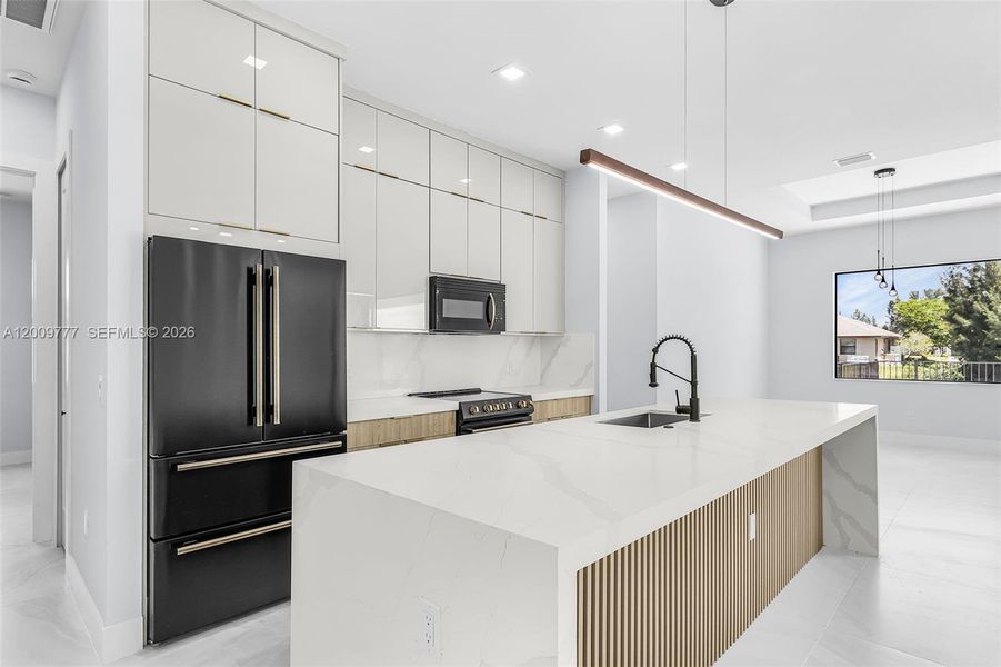 Furnished interior view inside a new home in , Cape Coral (Image 8).