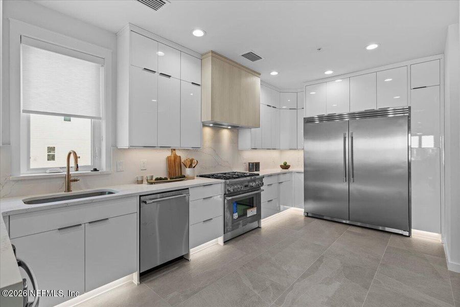 Furnished interior view inside a new home in , Jacksonville Beach (Image 39).