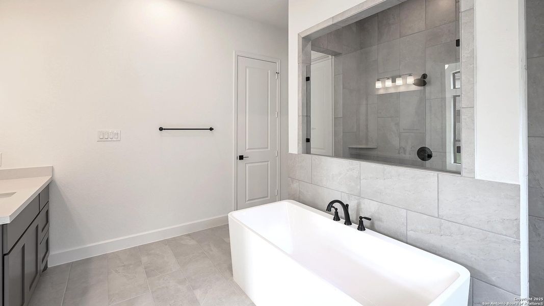 Furnished interior view inside a new home in Veramendi 60', New Braunfels (Image 8).