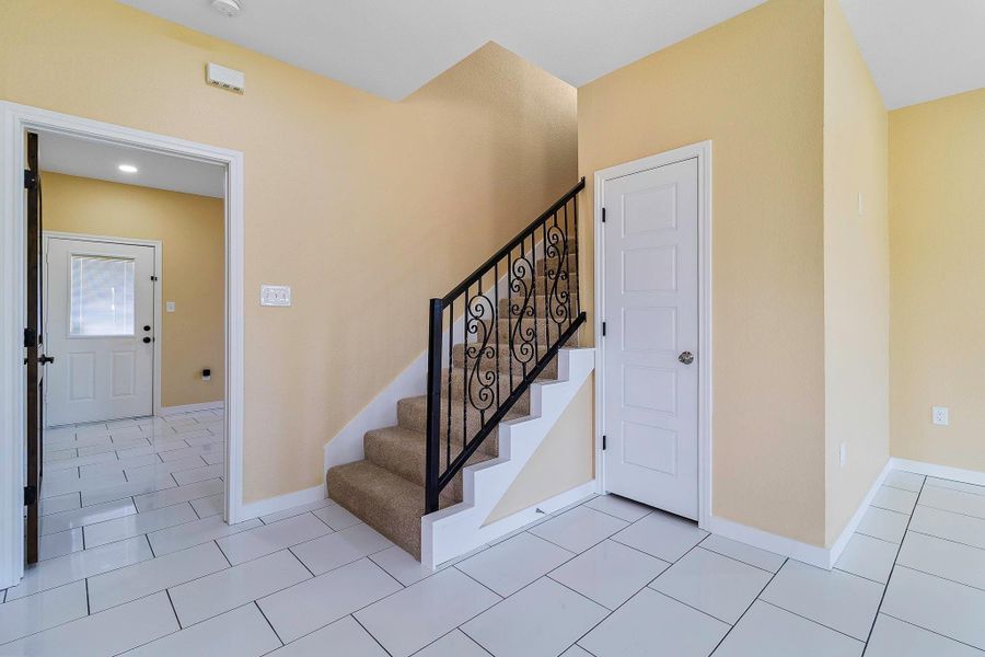 Spacious, unfurnished interior of a new home in , Conroe (Image 16). Spacious, unfurnished interior of a new home in , Conroe (Image 16).
