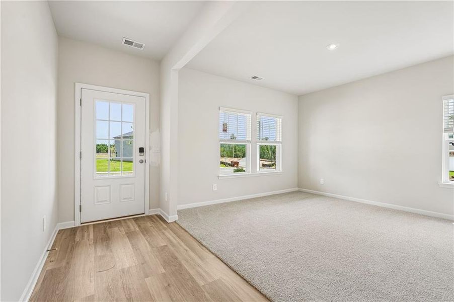 Spacious, unfurnished interior of a new home in Northwoods at Mirror Lake, Villa Rica (Image 49).