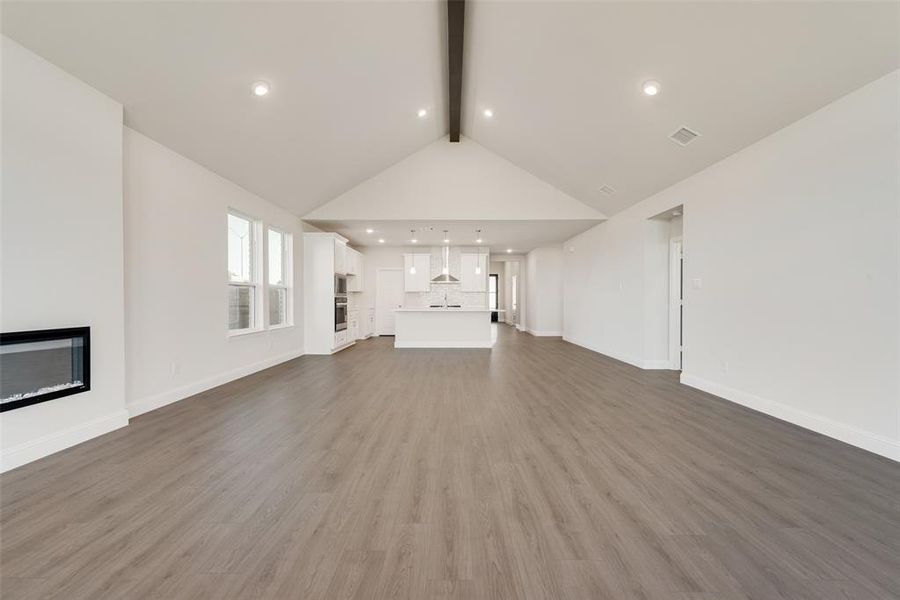 Spacious, unfurnished interior of a new home in Wildflower Ranch, Justin (Image 29). Spacious, unfurnished interior of a new home in Wildflower Ranch, Justin (Image 29).
