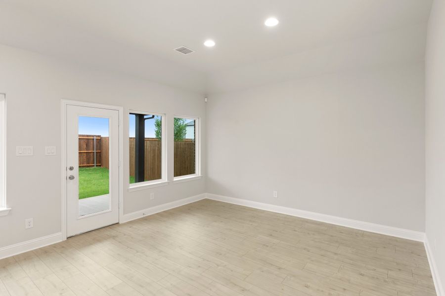 Spacious, unfurnished interior of a new home in Walden Pond, Forney (Image 19). Spacious, unfurnished interior of a new home in Walden Pond, Forney (Image 19).