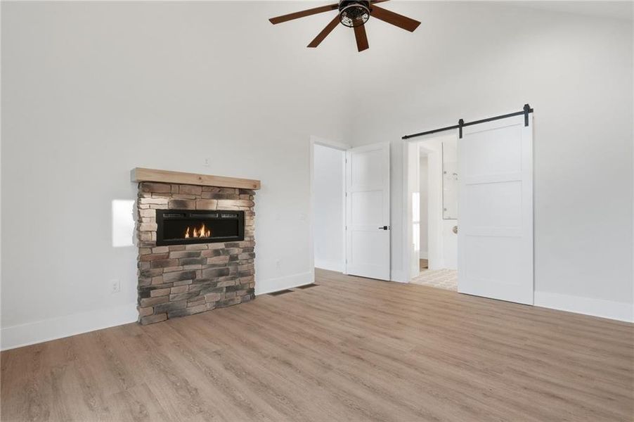 Spacious, unfurnished interior of a new home in , Ranger (Image 37).