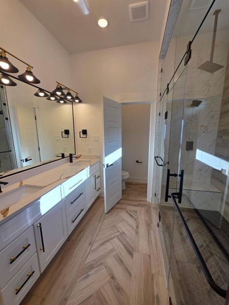 Furnished interior view inside a new home in , Pasadena (Image 7).