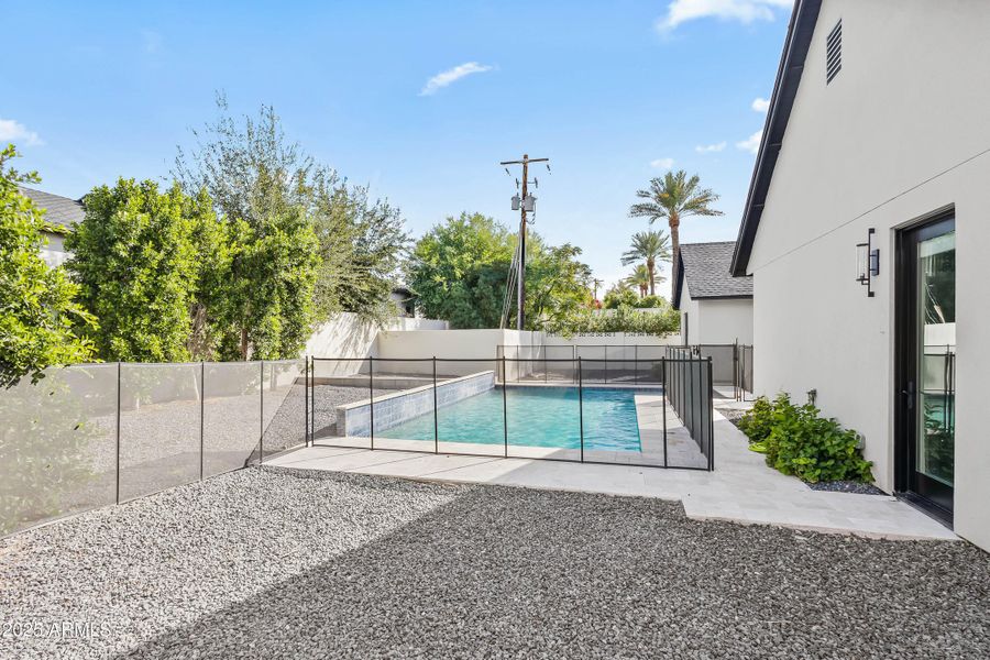 untitled (36 of 41) untitled (36 of 41)