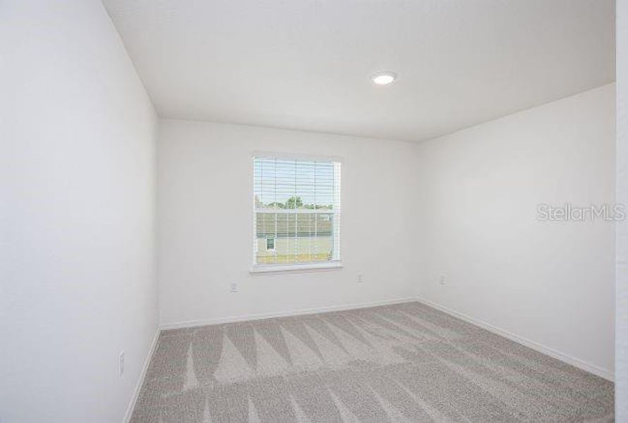 Spacious, unfurnished interior of a new home in Oakhaven Walk, Gainesville (Image 21).