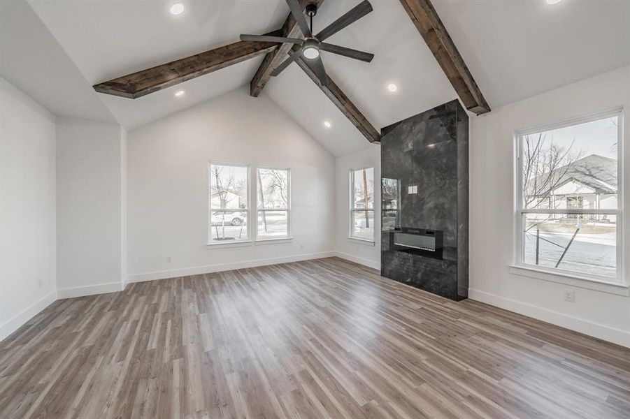 Spacious, unfurnished interior of a new home in , Richland Hills (Image 35).