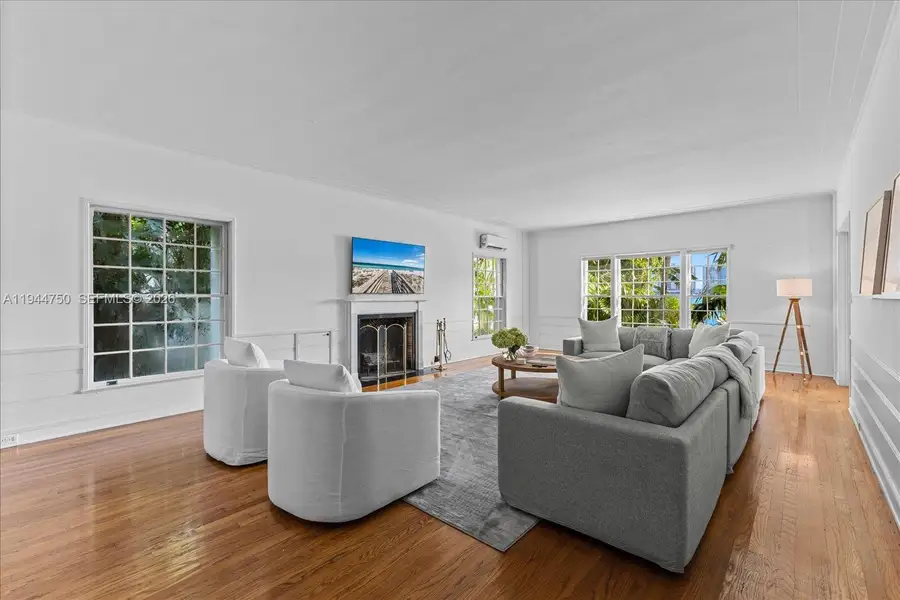 Furnished interior view inside a new home in , Miami Beach (Image 4).