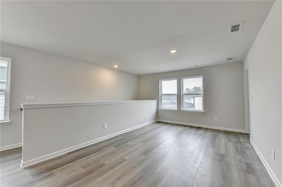 Spacious, unfurnished interior of a new home in , Lawrenceville (Image 25).