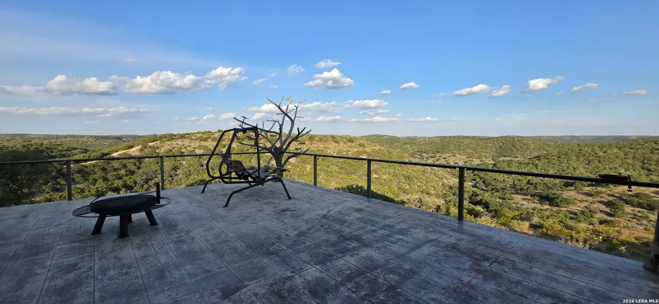 Community amenities in , Leakey (Image 47).