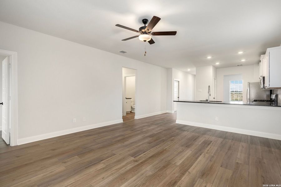 Spacious, unfurnished interior of a new home in Hightop Ridge, Converse (Image 13).