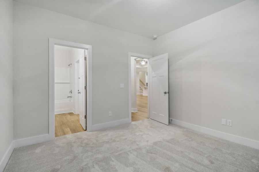 Representative unfurnished interior of a home built from the Ariel II by Great Southern Homes in Collins Cove, Chapin (Image 48).