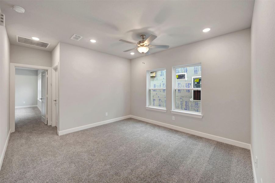 Spacious, unfurnished interior of a new home in Pomona 40' Homesites, Manvel (Image 15).