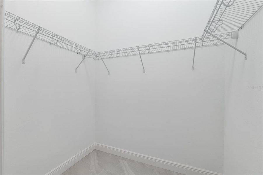 Spacious, unfurnished interior of a new home in , Ocala (Image 27).