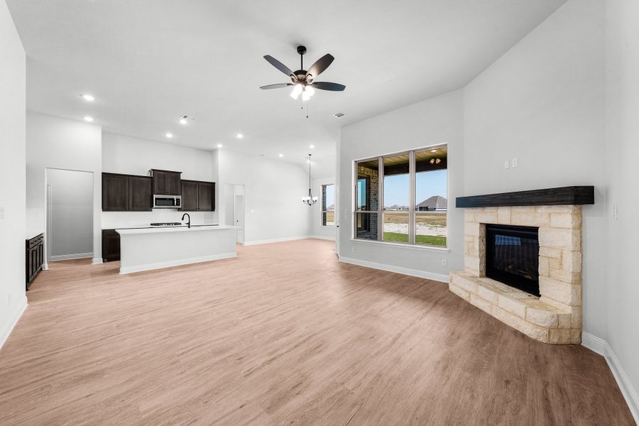 Spacious, unfurnished interior of a new home in Creekview Farms, Greenville (Image 21).