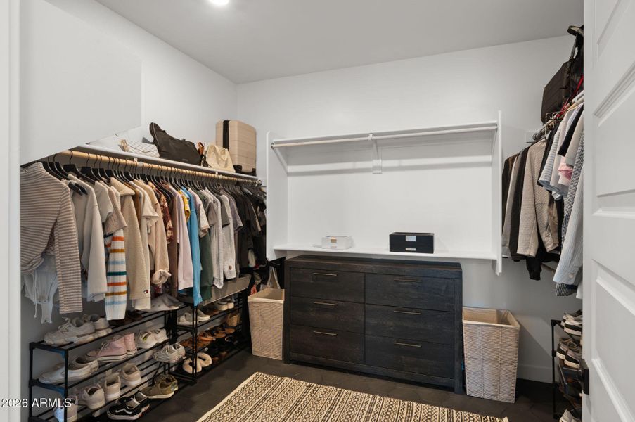 37-web-or-mls-Primary Bedroom2