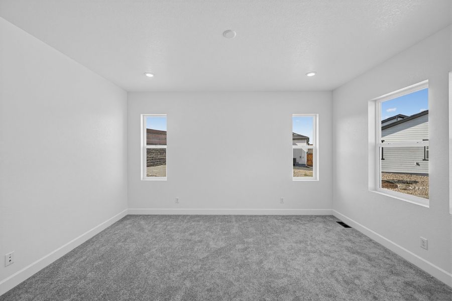 Spacious, unfurnished interior of a new home in Trailstone, Arvada (Image 20). Spacious, unfurnished interior of a new home in Trailstone, Arvada (Image 20).