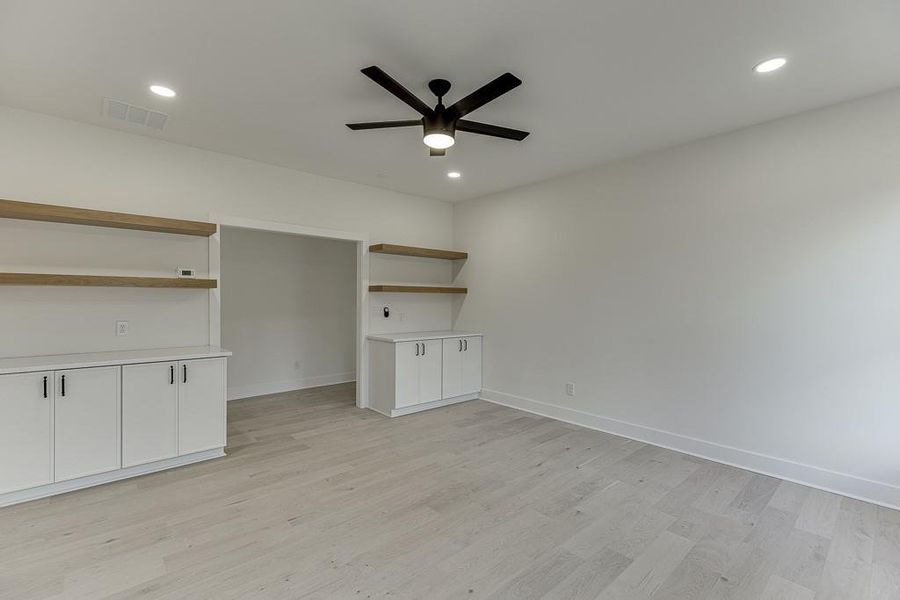 Spacious, unfurnished interior of a new home in , Flowery Branch (Image 31).