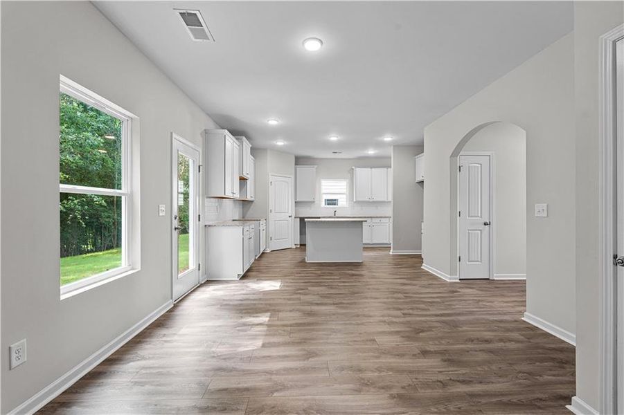Spacious, unfurnished interior of a new home in , Villa Rica (Image 39). Spacious, unfurnished interior of a new home in , Villa Rica (Image 39).