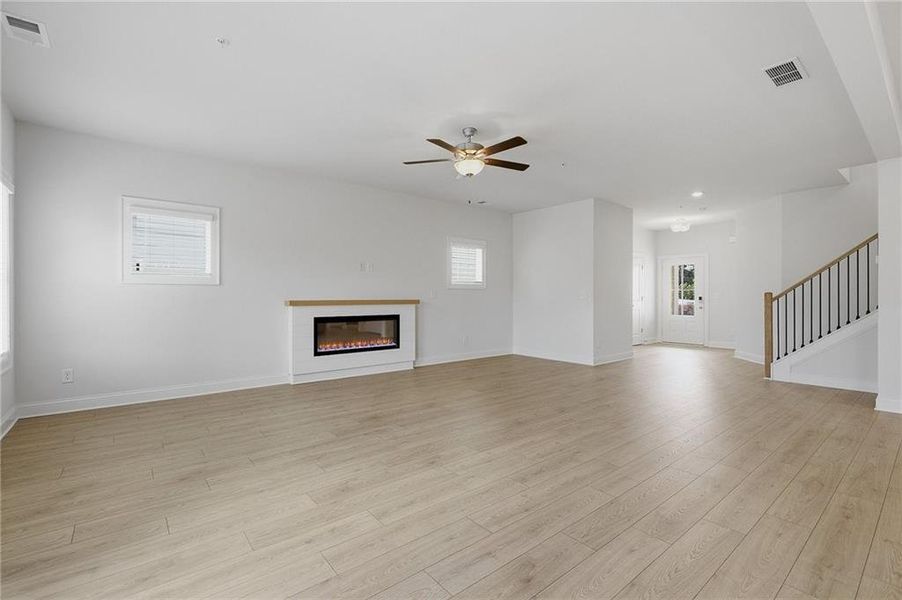 Spacious, unfurnished interior of a new home in , Marietta (Image 41).