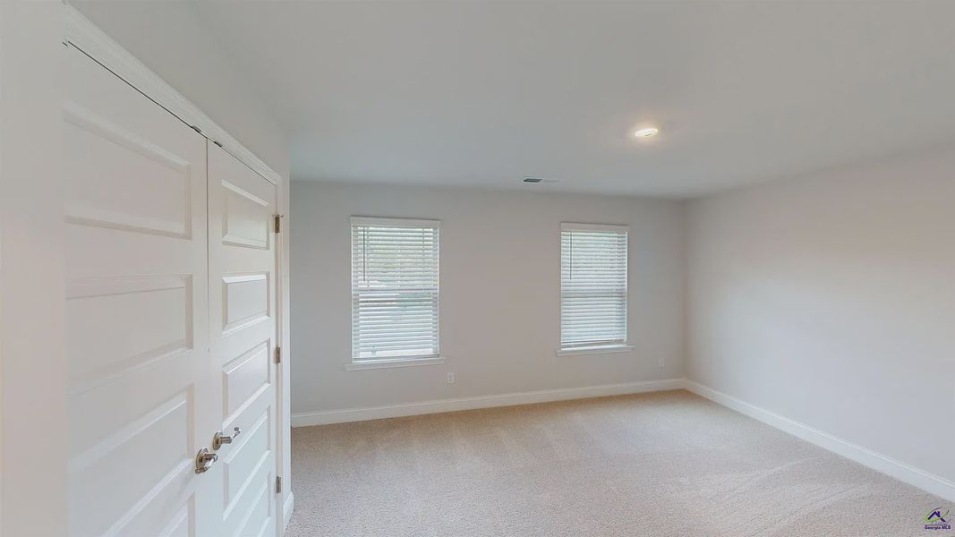 Spacious, unfurnished interior of a new home in Oakview Estates, Macon (Image 21). Spacious, unfurnished interior of a new home in Oakview Estates, Macon (Image 21).
