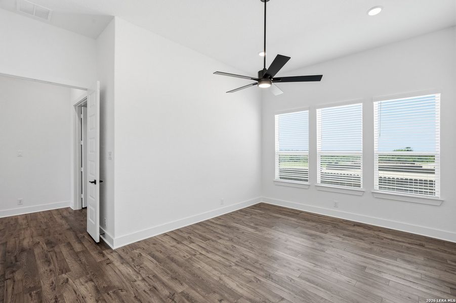 Spacious, unfurnished interior of a new home in Prominence Urban, San Antonio (Image 47). Spacious, unfurnished interior of a new home in Prominence Urban, San Antonio (Image 47).