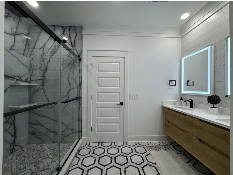 Furnished interior view inside a new home in , North Charleston (Image 37).